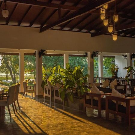 Sigiriya Wewa Addara Hotel - Hotel By The Lake Buitenkant foto