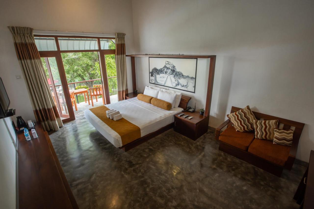 Sigiriya Wewa Addara Hotel - Hotel By The Lake Buitenkant foto