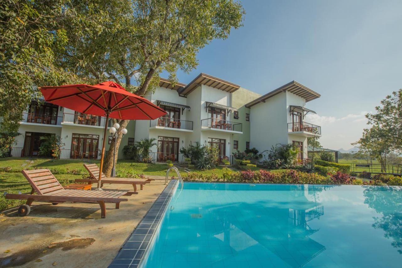 Sigiriya Wewa Addara Hotel - Hotel By The Lake Buitenkant foto