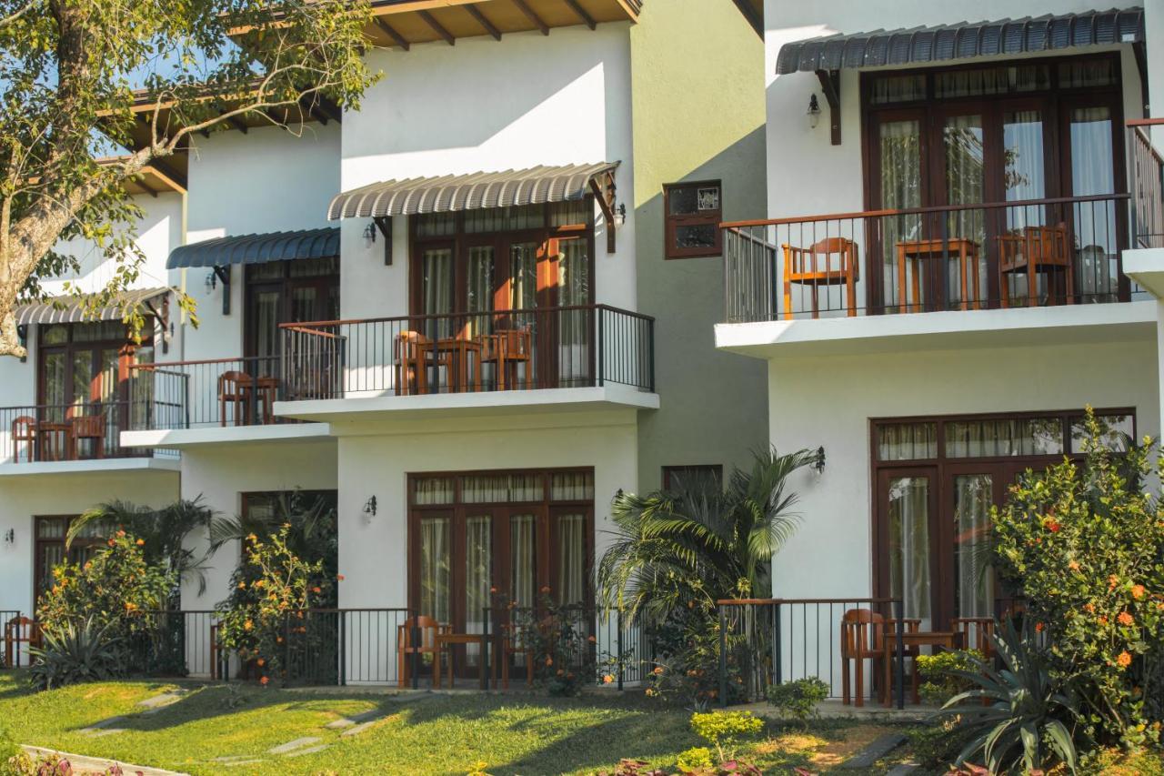 Sigiriya Wewa Addara Hotel - Hotel By The Lake Buitenkant foto