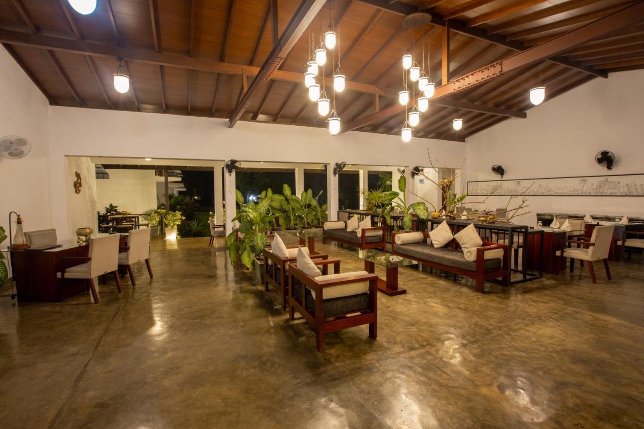 Sigiriya Wewa Addara Hotel - Hotel By The Lake Buitenkant foto