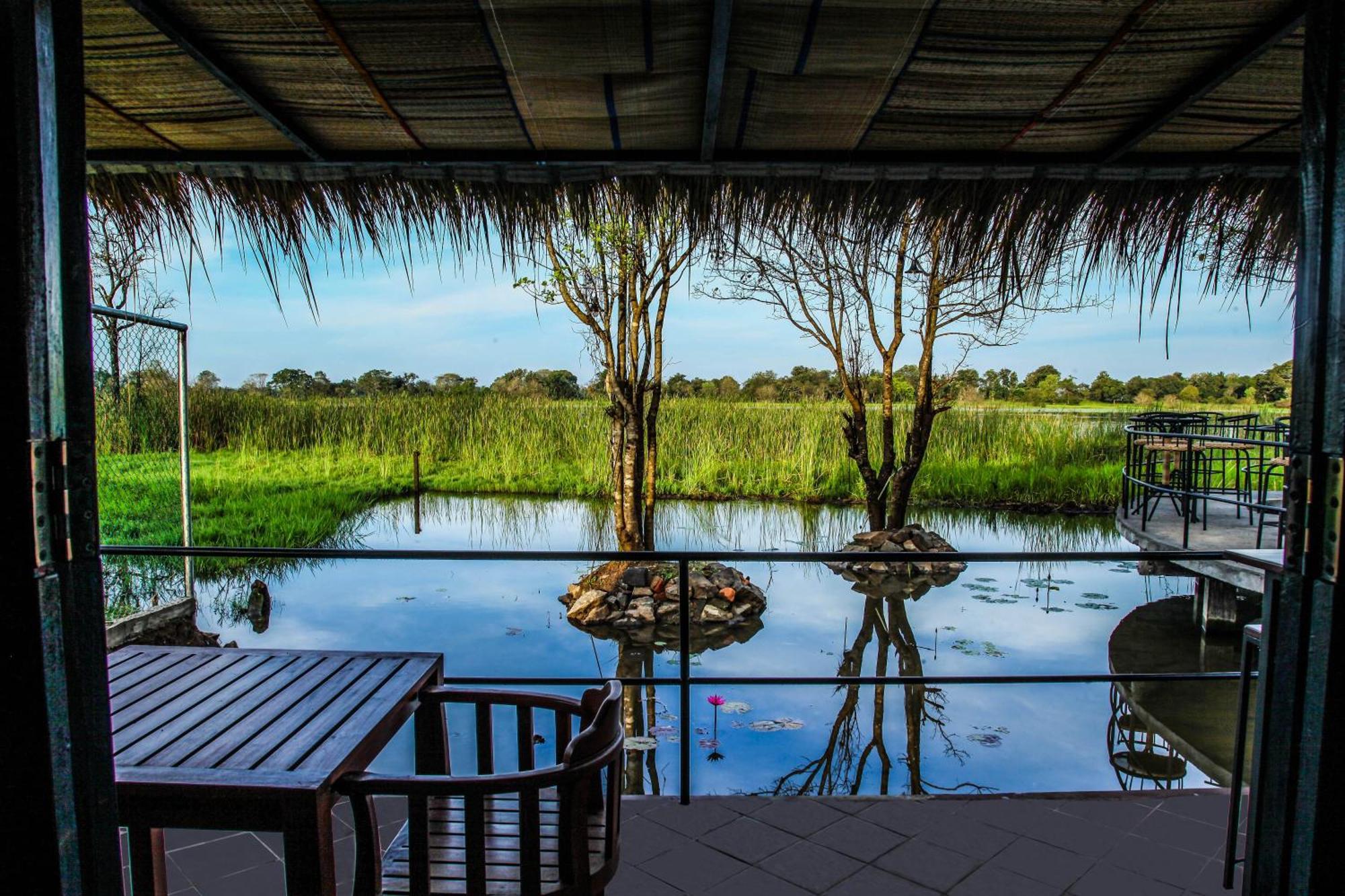 Sigiriya Wewa Addara Hotel - Hotel By The Lake Kamer foto