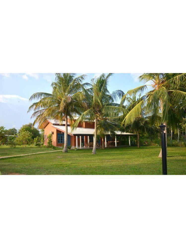 Sigiriya Wewa Addara Hotel - Hotel By The Lake Buitenkant foto